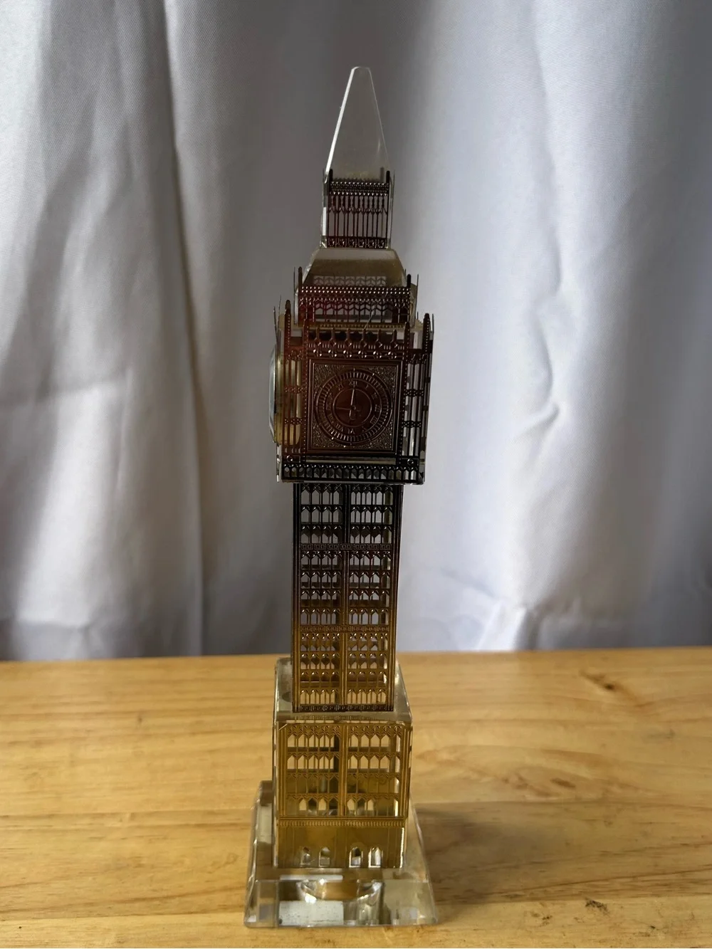 Big Ben Tower Souvenir Figurine in Gold and Clear